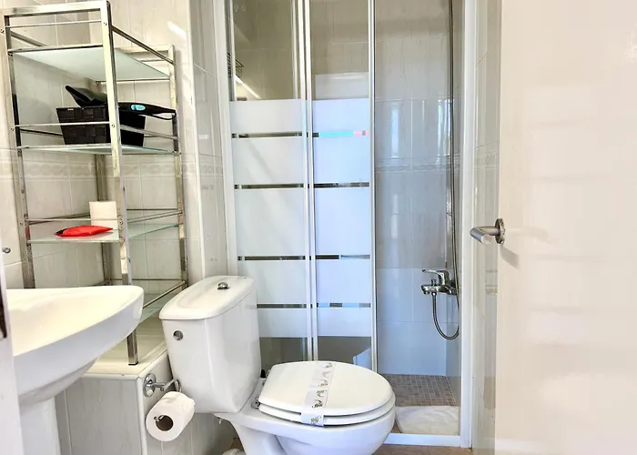 Unico Con Impresionantes Vistas Al Mar بينايدورم